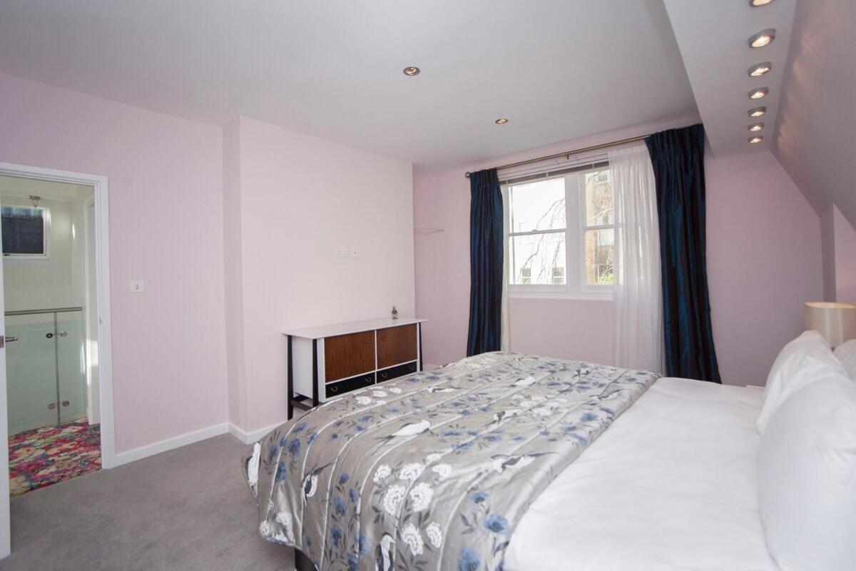 ※ Spacious Georgian Coach House & With Parking Бат Екстер'єр фото